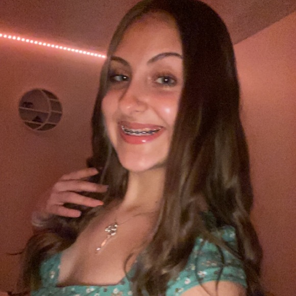 Meet the Posher Other - Meet your Posher, Aleigha